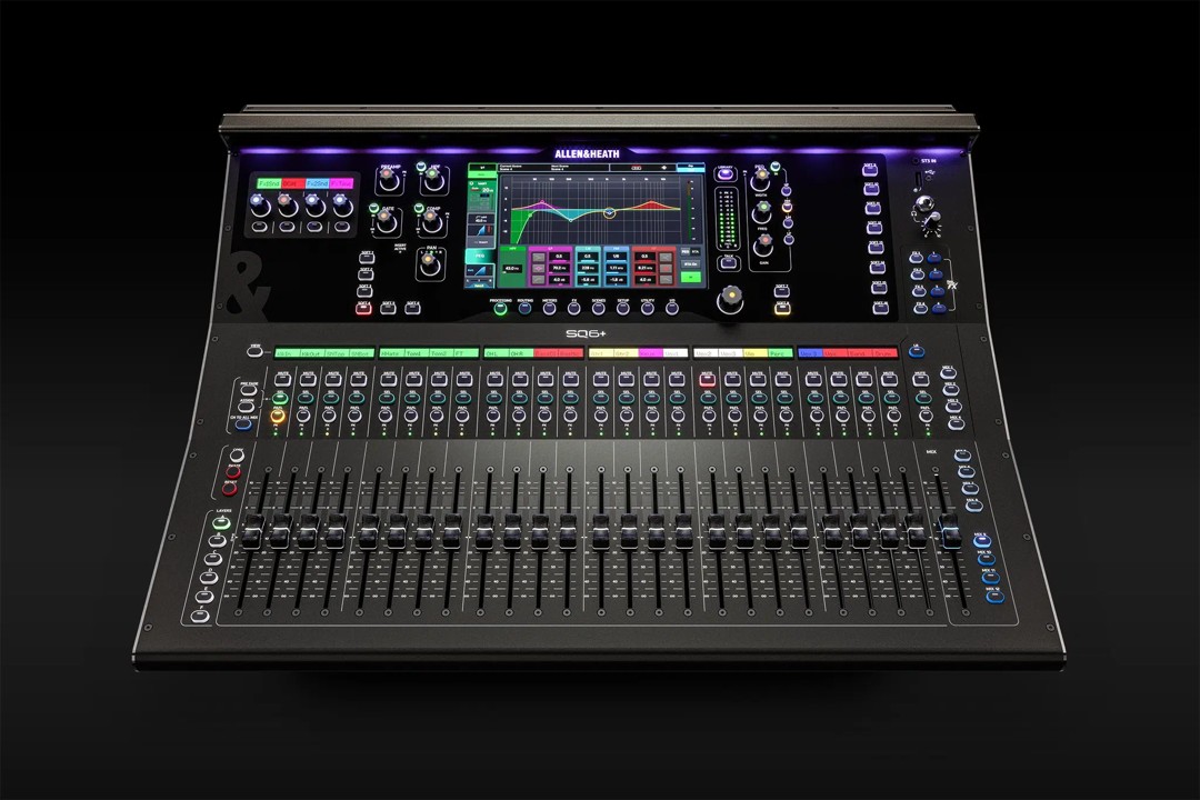 Allen-Heath-SQ-6-48ch-digital-mixer-i-ZCASE-med-doghouse-och-hjul